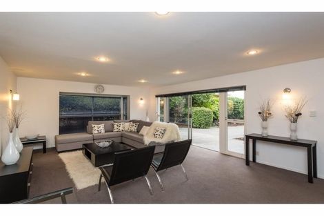 Photo of property in 27 Highfield Place, Avonhead, Christchurch, 8042