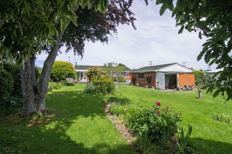 Photo of property in 12 Chamberlain Road, Masterton, 5810