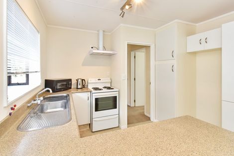 Photo of property in 2/10 Carnoustie Drive, Wattle Downs, Auckland, 2103