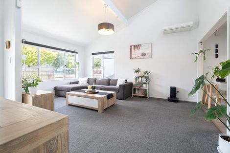 Photo of property in 47a Duncan Street, Tawa, Wellington, 5028