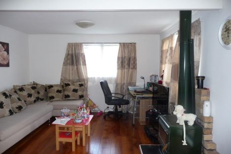 Photo of property in 54 Hamlin Road, Mount Wellington, Auckland, 1060