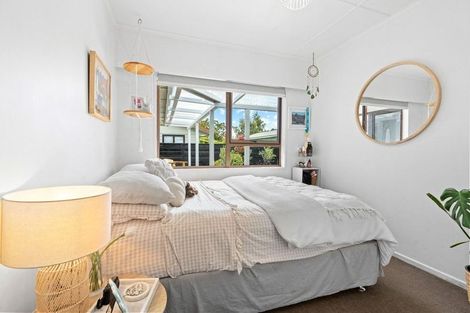 Photo of property in 1 Mahupuku Street, Greytown, 5712