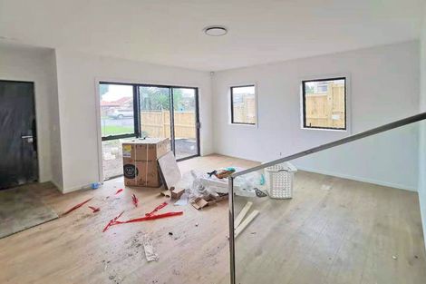 Photo of property in 296a Bucklands Beach Road, Bucklands Beach, Auckland, 2012