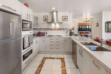 Photo of property in 46 Santa Monica Drive, Papamoa Beach, Papamoa, 3118