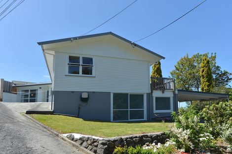 Photo of property in 8 Memorial Drive, Parahaki, Whangarei, 0112