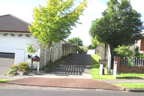 Photo of property in 1/24 Simmental Crescent, Somerville, Auckland, 2014