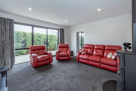 Photo of property in 16 Broomleigh Drive, Rolleston, 7615