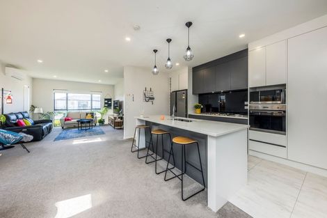 Photo of property in 10 Earlywood Road, Takanini, 2110