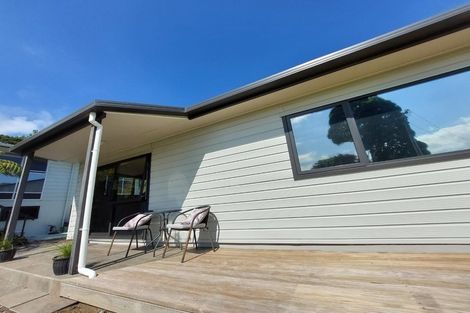 Photo of property in 5 Alwyn Avenue, Te Atatu South, Auckland, 0610