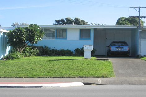 Photo of property in 1a Richard Street, Titahi Bay, Porirua, 5022