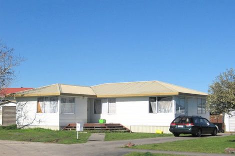 Photo of property in 17 Elsie Morton Place, Papakura, 2110