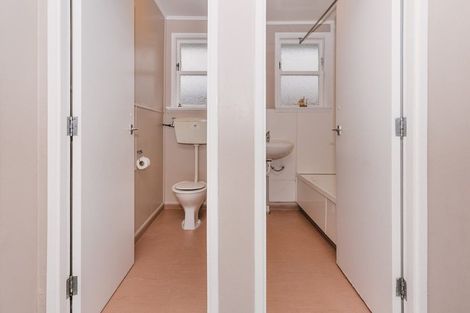 Photo of property in 45 Tweed Street, Roslyn, Palmerston North, 4414