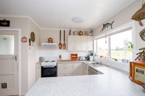 Photo of property in 851 State Highway 25, Waitakaruru, Thames, 3576