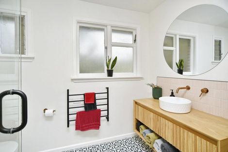 Photo of property in 95a Clarendon Terrace, Woolston, Christchurch, 8023