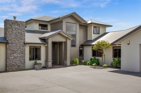 Photo of property in 9 Sampson Avenue, Waiwhakaiho, New Plymouth, 4312