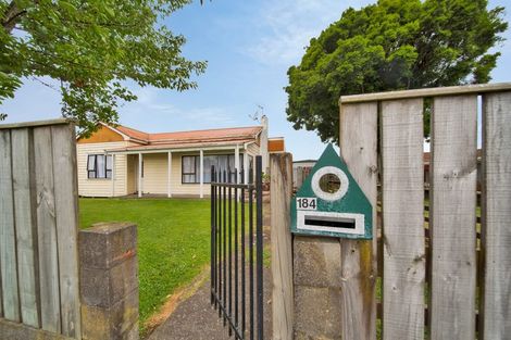 Photo of property in 184 High Street, Eltham, 4322