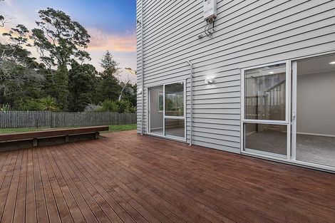Photo of property in 61 Bernard Magnus Lane, Greenhithe, Auckland, 0632