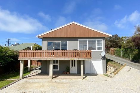 Photo of property in 22 Till Street, South Hill, Oamaru, 9400