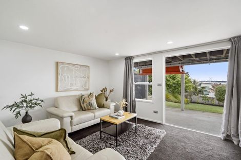 Photo of property in 22 Walter Street, Hauraki, Auckland, 0622