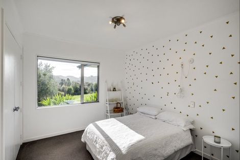 Photo of property in 30 Waipuka Road, Waimarama, Havelock North, 4294