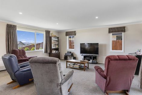 Photo of property in 15 Kamaka Street, Wharewaka, Taupo, 3330