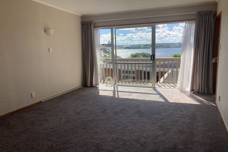 Photo of property in 2 The Promenade, Takapuna, Auckland, 0622