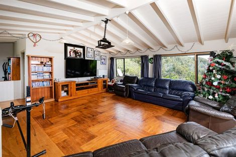 Photo of property in 166 Opanuku Road, Henderson Valley, Auckland, 0612