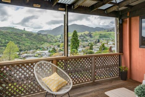 Photo of property in 15 Coster Street, Enner Glynn, Nelson, 7011