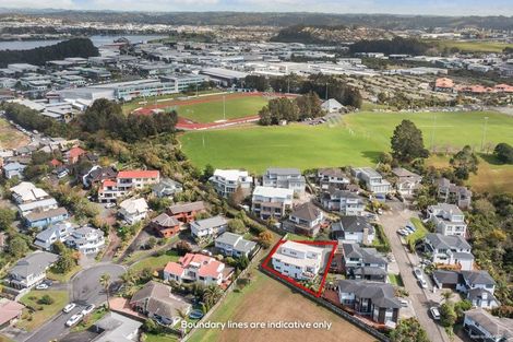 Photo of property in 65 Zara Court, Windsor Park, Auckland, 0632