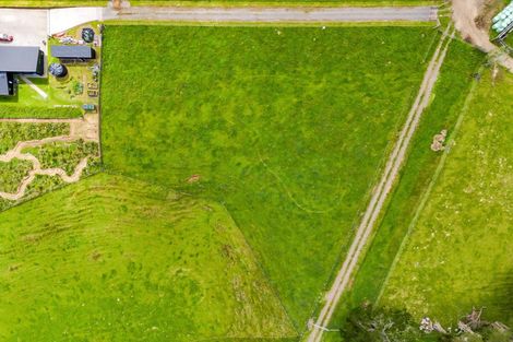 Photo of property in 888b Otaraoa Road, Tikorangi, Waitara, 4383