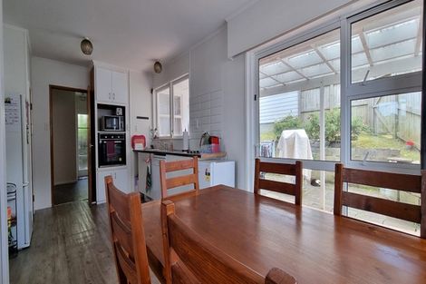 Photo of property in 44 Compton Street, Hillcrest, Auckland, 0627
