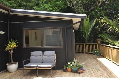 Photo of property in 25 Kennedy Avenue, Forrest Hill, Auckland, 0620