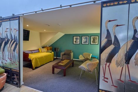 Photo of property in 10 Oxford Terrace, Mount Cook, Wellington, 6021