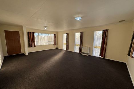 Photo of property in 15 Hillcrest Drive, Kelvin Grove, Palmerston North, 4414