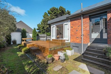 Photo of property in 544 Broadway, Strathmore Park, Wellington, 6022