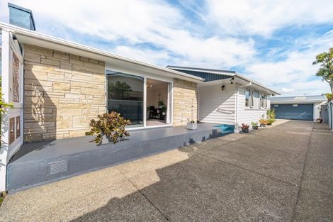 Photo of property in 5 Mcleod Street, Elderslea, Upper Hutt, 5018