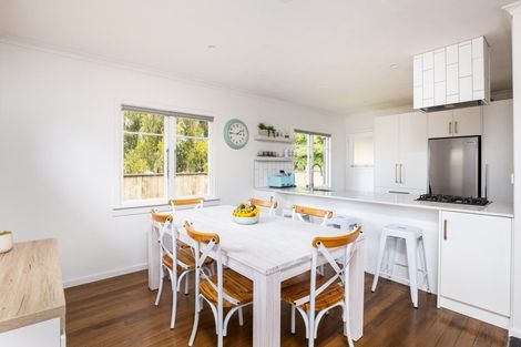 Photo of property in 201 Frankley Road, Frankleigh Park, New Plymouth, 4310