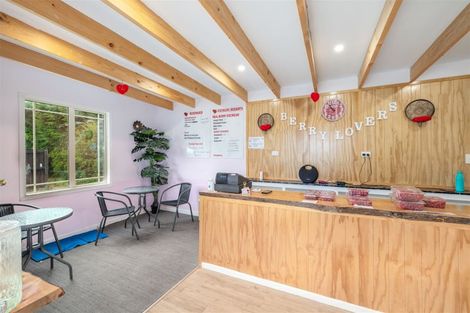 Photo of property in 651 Pound Road, Yaldhurst, Christchurch, 7676