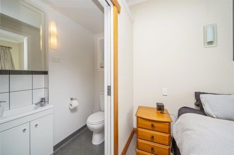 Photo of property in 4 Grant Vc Street, Hawera, 4610