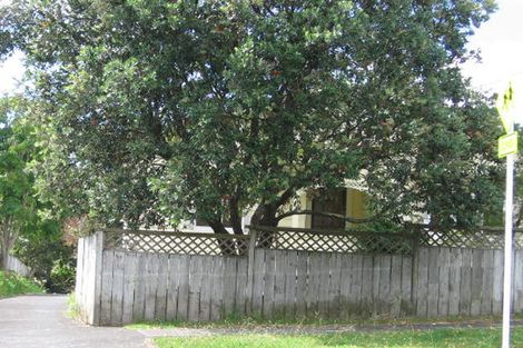 Photo of property in 1/27 Northall Road, New Lynn, Auckland, 0600