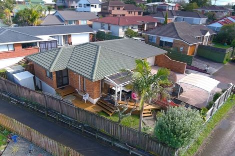 Photo of property in 1/7 Spring Grove, Henderson, Auckland, 0612