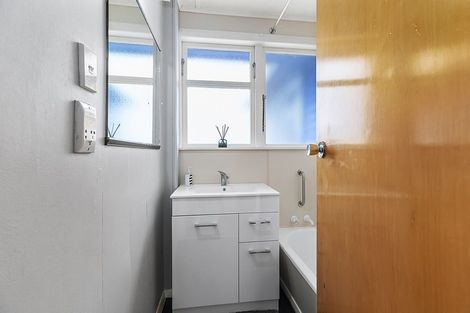 Photo of property in 25 Turkington Street, Tawa, Wellington, 5028