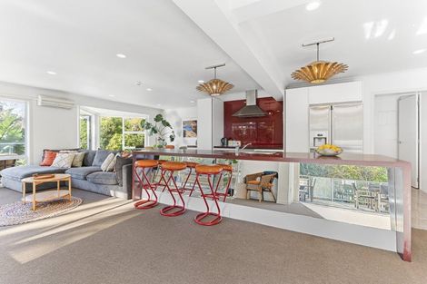 Photo of property in 105 Vivian Street, New Plymouth, 4310