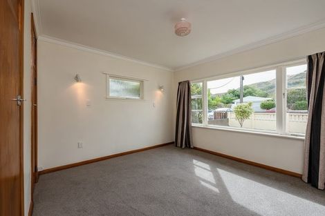 Photo of property in 41 Coates Street, Tawa, Wellington, 5028