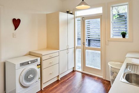 Photo of property in 1 Singers Road, Korokoro, Lower Hutt, 5012