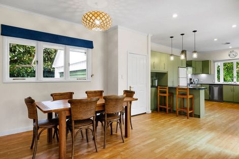 Photo of property in 142 Williams Street, Cambridge, 3434