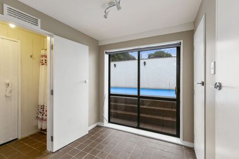 Photo of property in 19 Kingston Heights Road, Kingston, Wellington, 6021