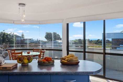 Photo of property in 2 Anne Street, Ohope, 3121