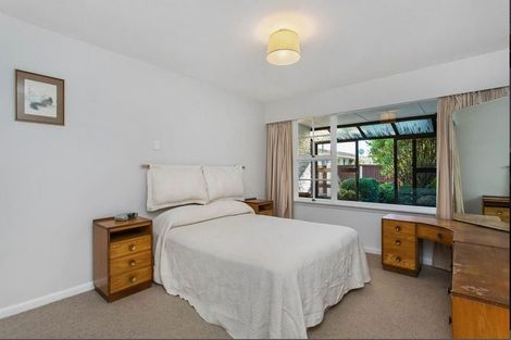 Photo of property in 2/200 Waimairi Road, Ilam, Christchurch, 8041