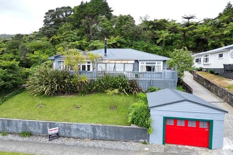 Photo of property in 15 Lydia Street, Greymouth, 7805